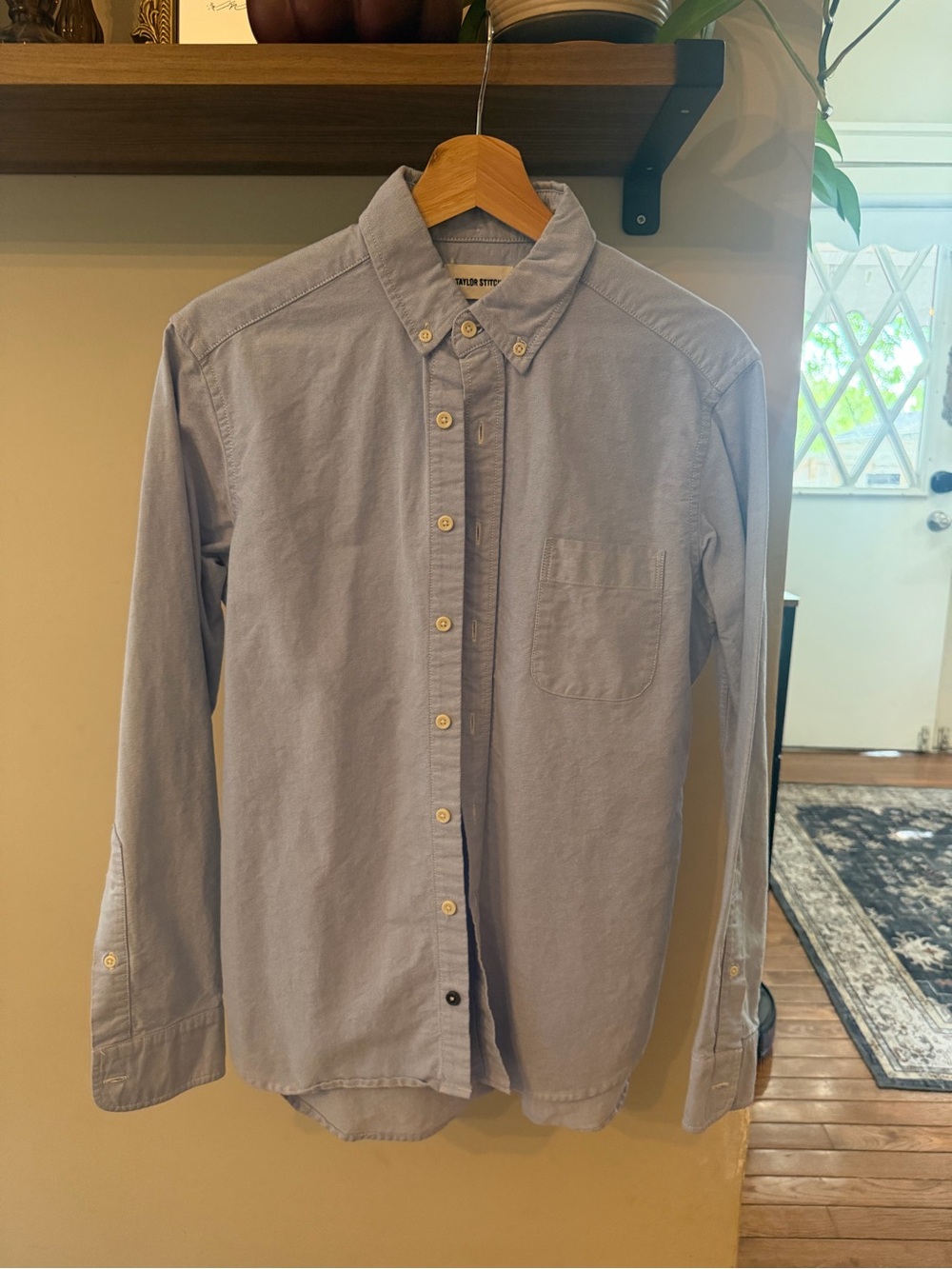 Taylor Stitch “Jack” light blue - small